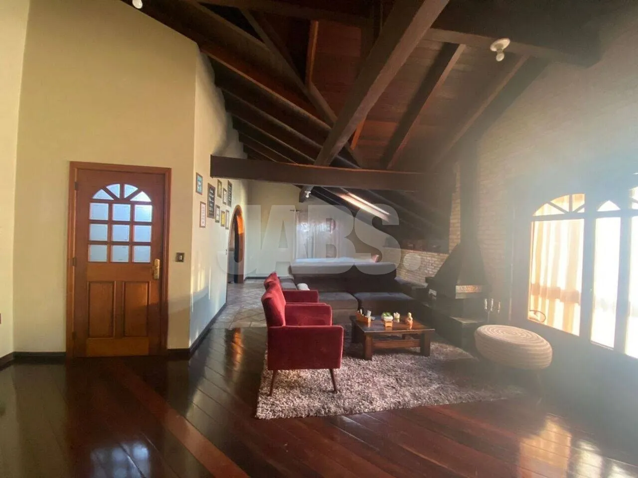 Apartamento de 2 dormitórios com hidromassagem no Centro de Canela, foto 2