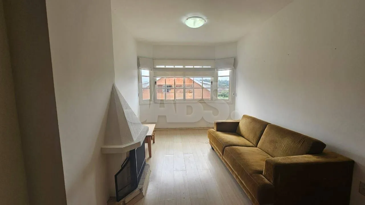 Sala de estar com lareira