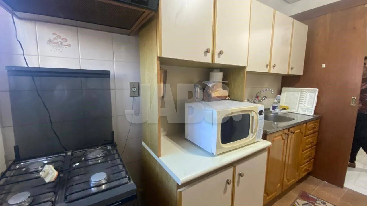 Cozinha com armários