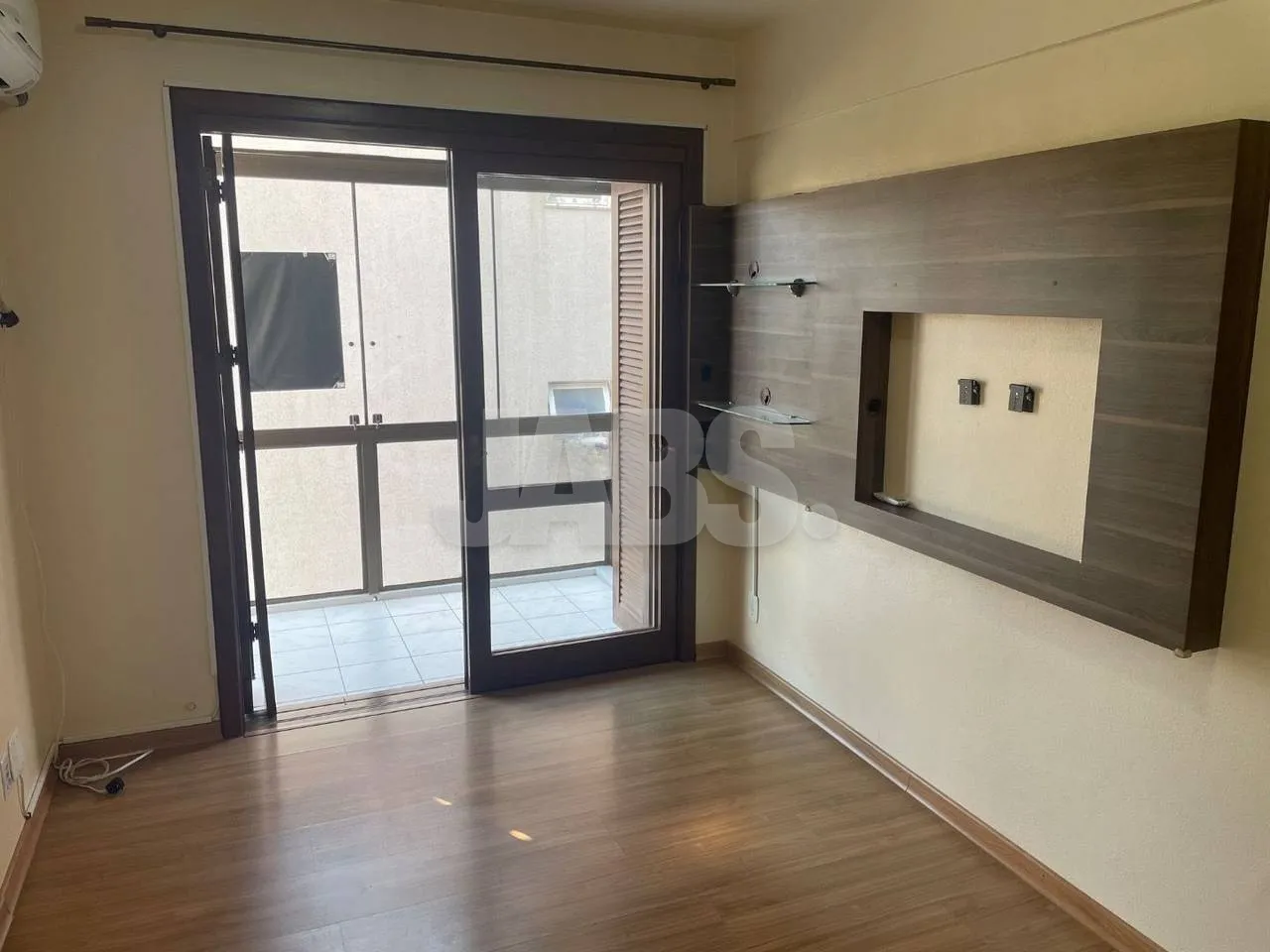 Apartamento semimobiliado de 2 dormitórios no Centro de Canela, foto 4