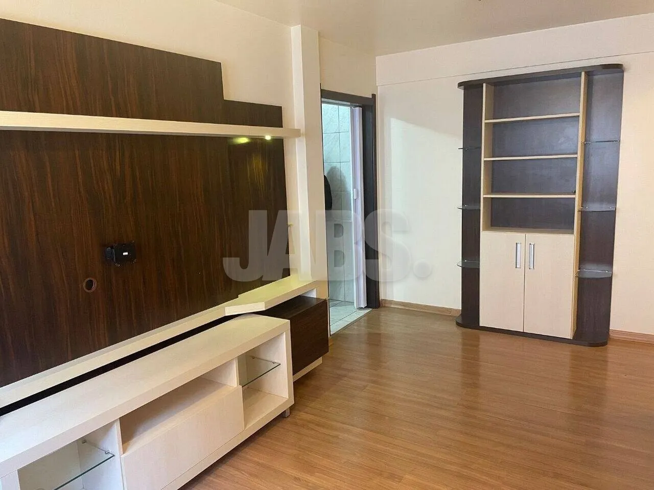 Apartamento semimobiliado de 2 dormitórios no Centro de Canela, foto 5