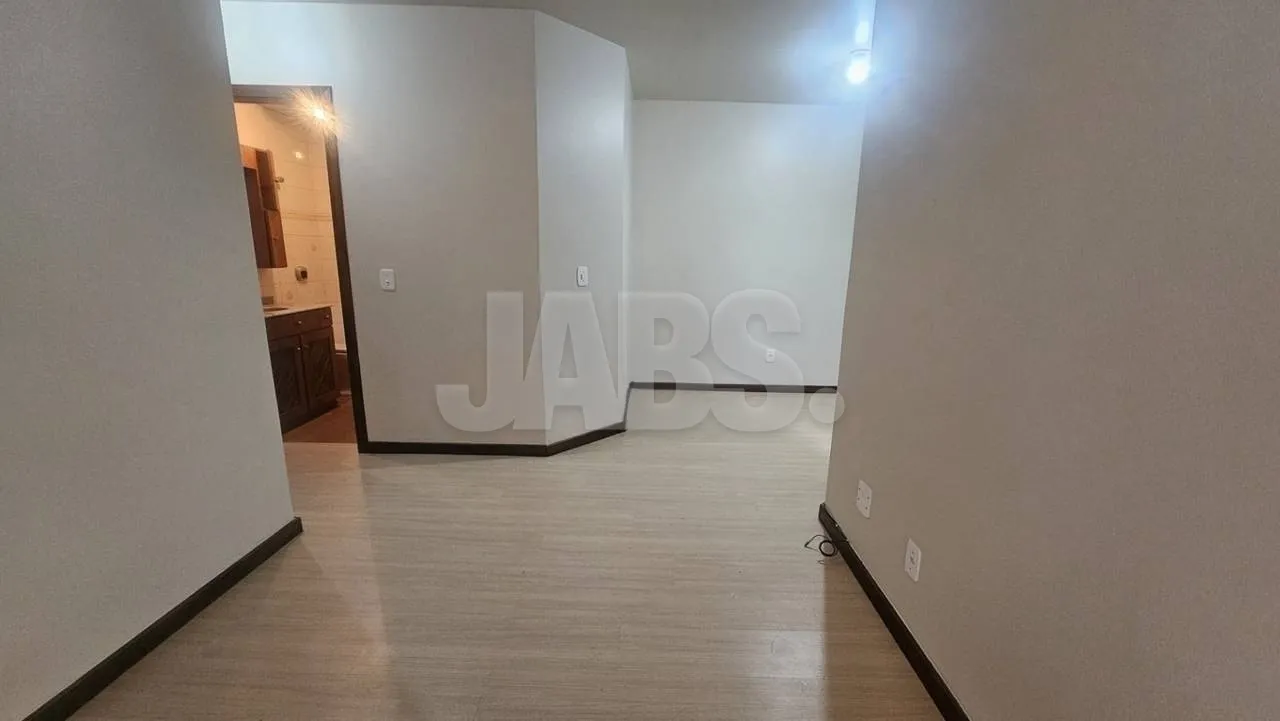 Apartamento térreo com pátio privativo perto da Catedral de Pedra, foto 1
