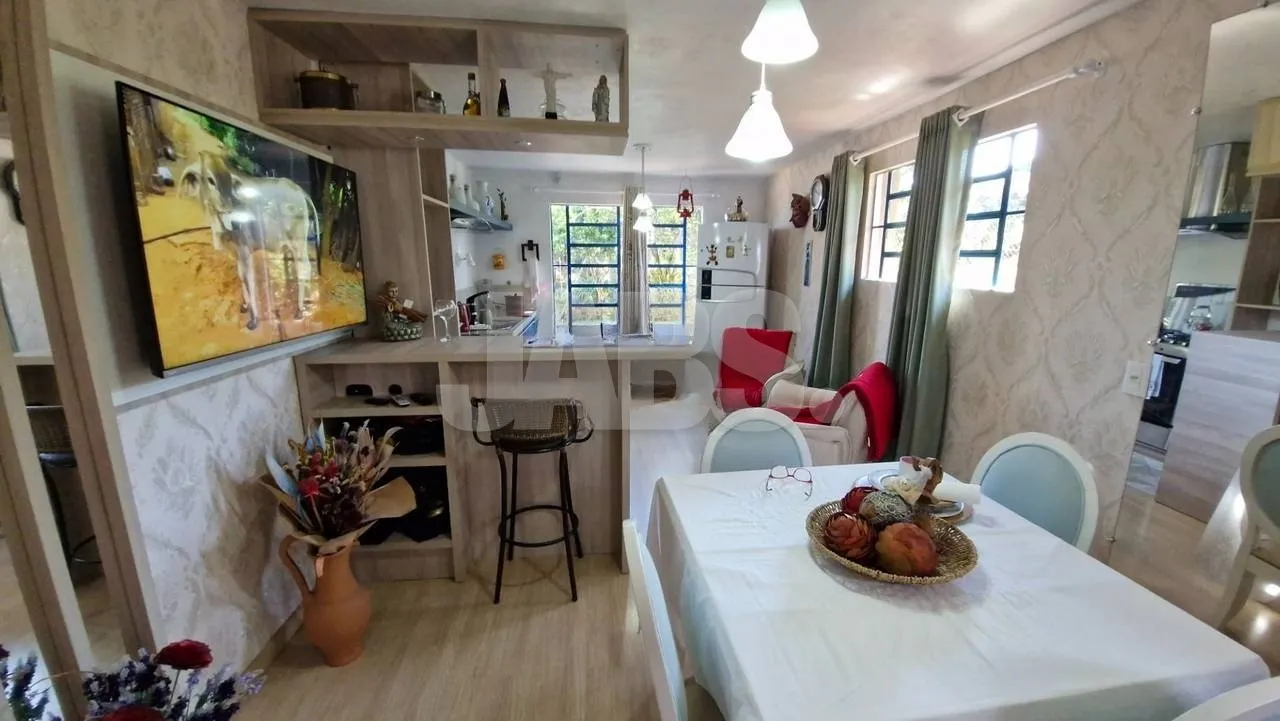 Casa de 3 dormitórios com jardim amplo no São Lucas, foto 4