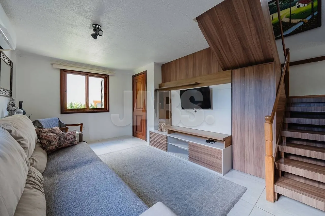 Casa mobiliada com 4 dormitórios no Villa Maria, Avenida Central, foto 1