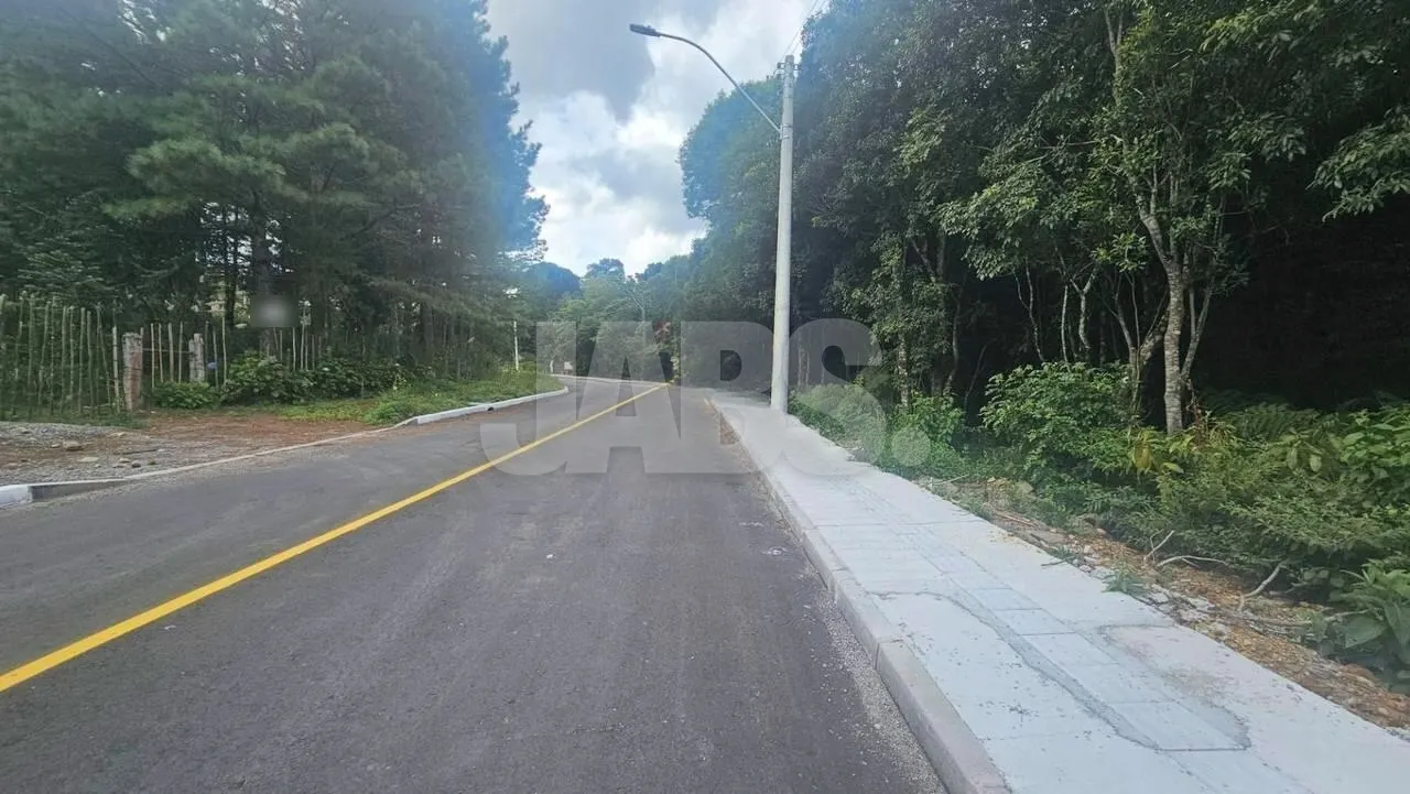 Terreno de 930 m² num dos pontos mais altos do Alpes Verdes, foto 1