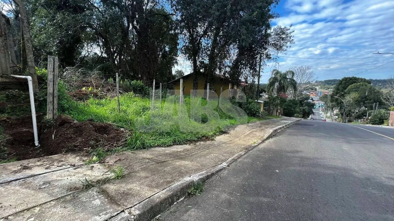 Terreno plano de 516 m² com vista no São José, foto 3