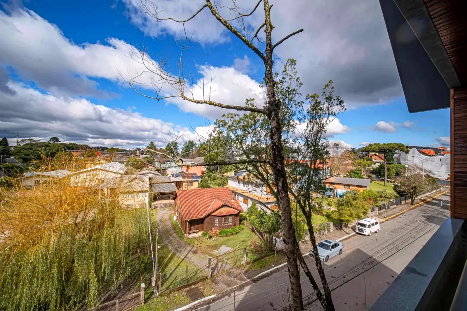 Vista da sacada para o bairro