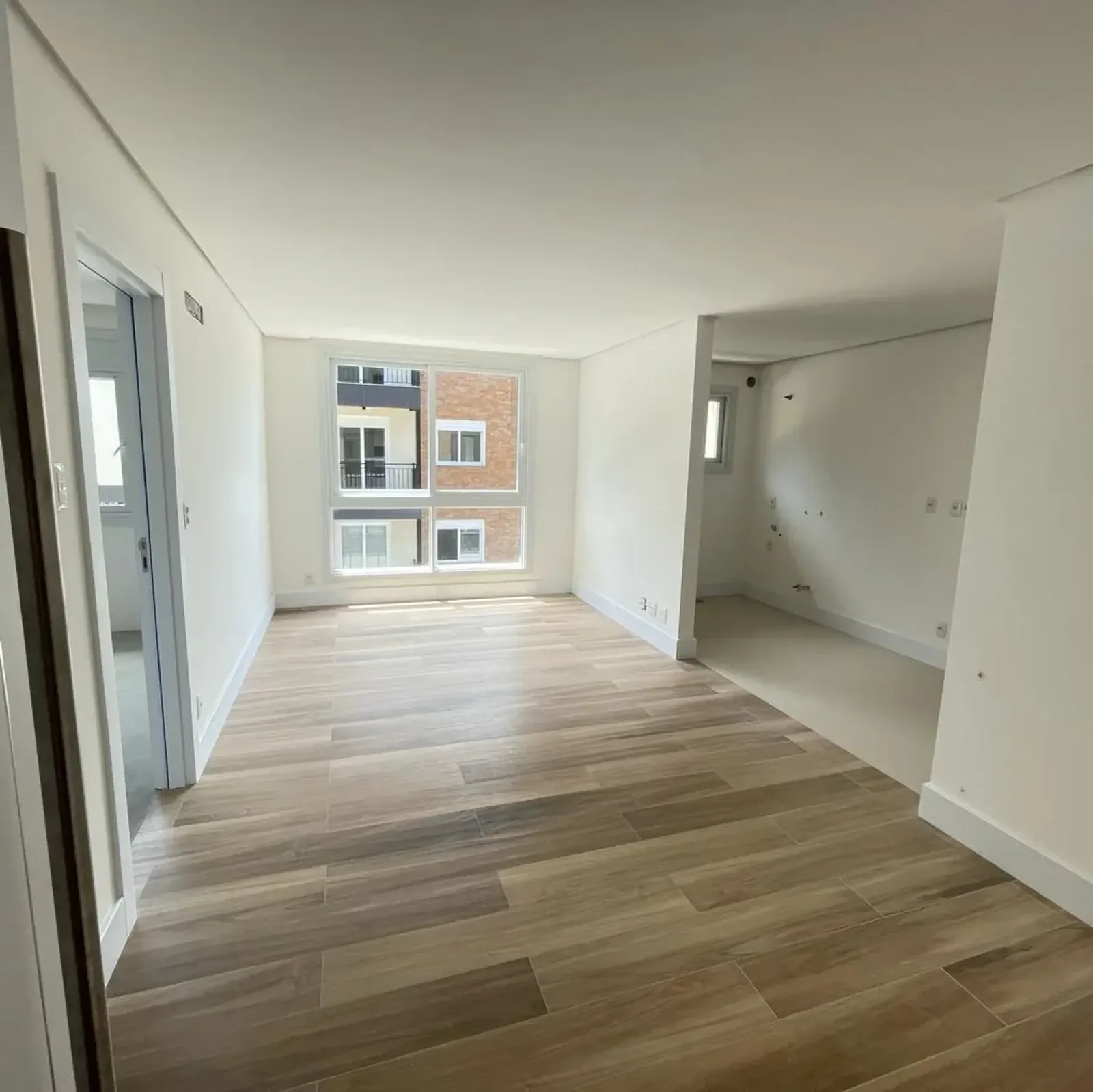 Apartamento com lareira na Rua Ermelinda Barbacovi