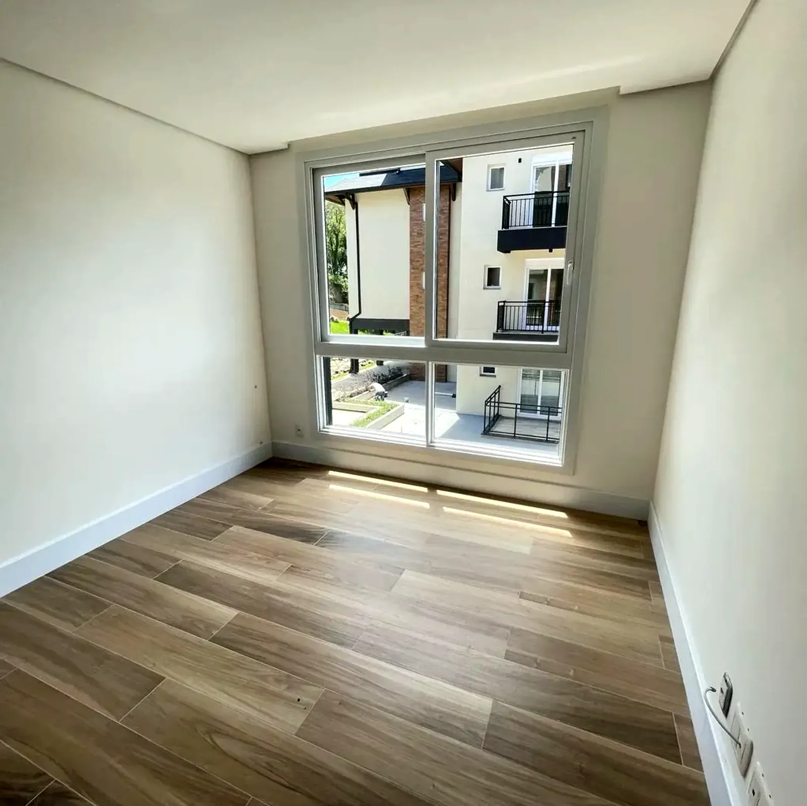 Apartamento com lareira na Rua Ermelinda Barbacovi, foto 3