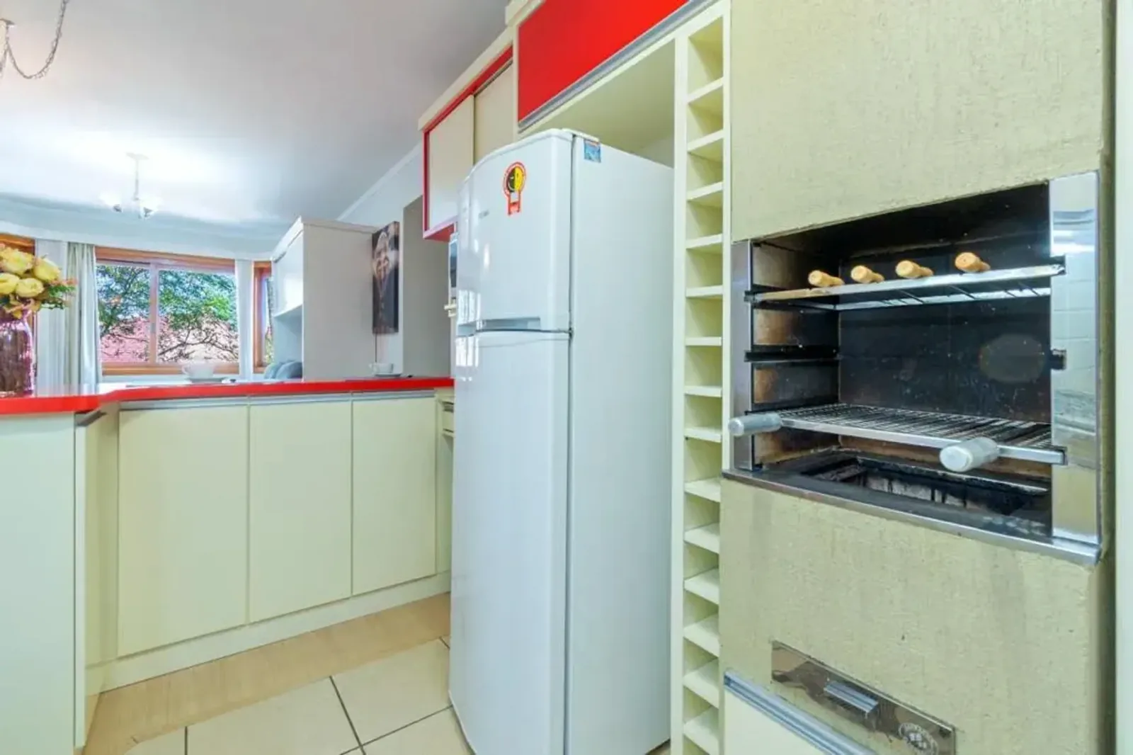 Cozinha com churrasqueira