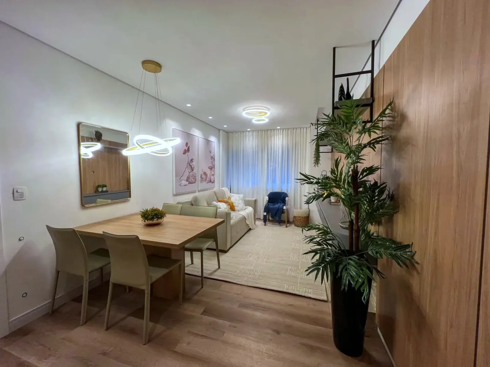 Sala de jantar e living