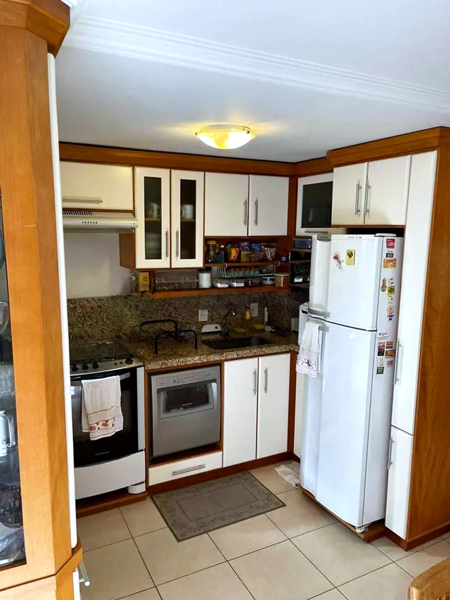 Casa geminada de 3 suítes em frente ao lago, foto 4