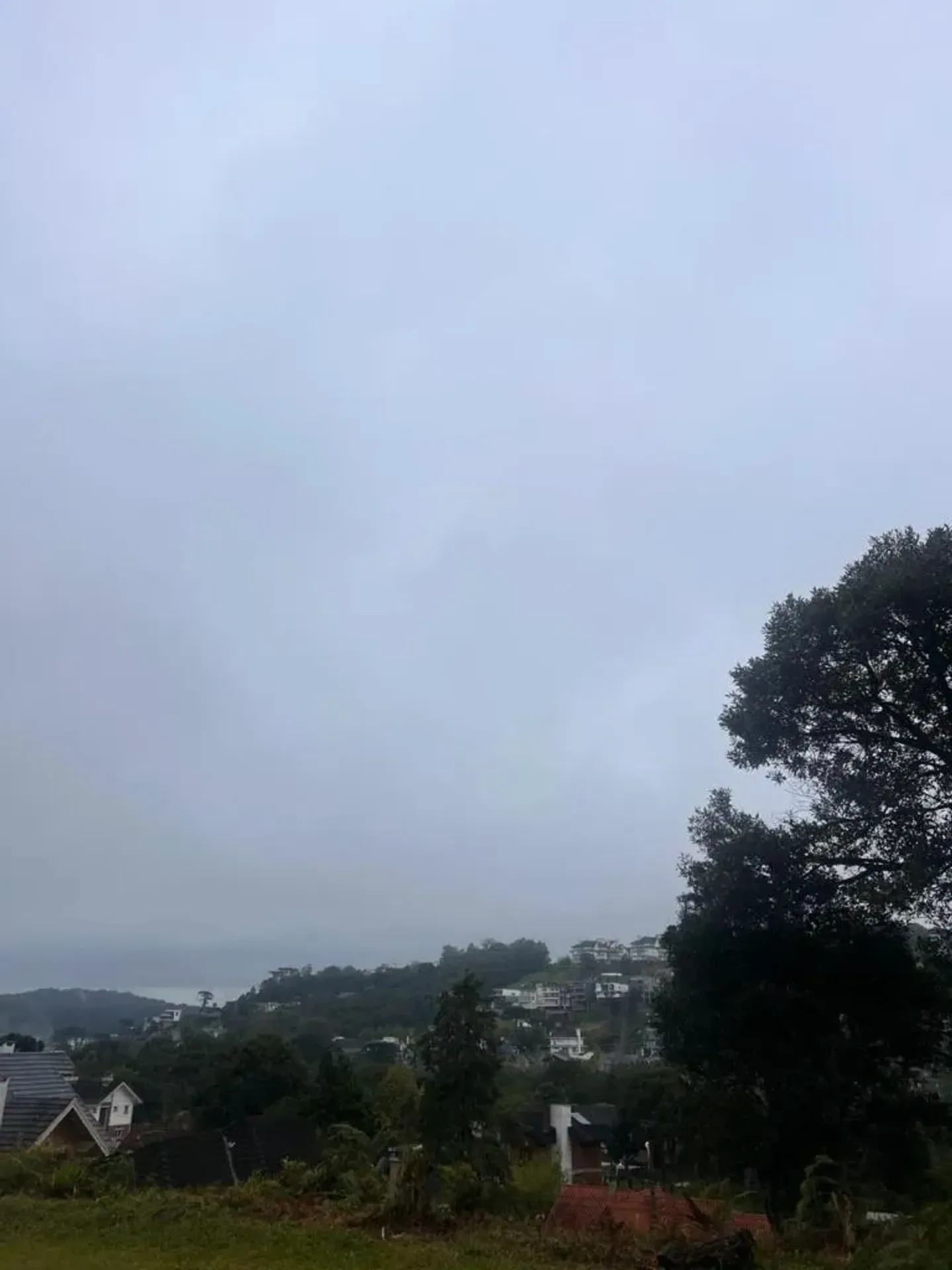 Vista das montanhas na região do loteamento
