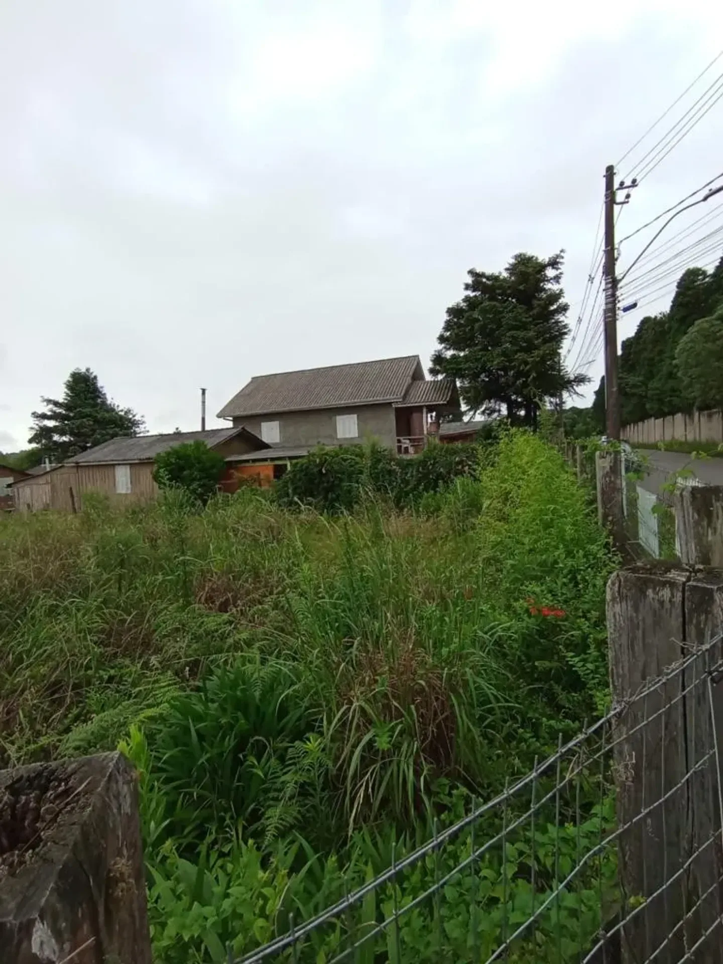 Terreno de esquina de 600 m² no São José, foto 3