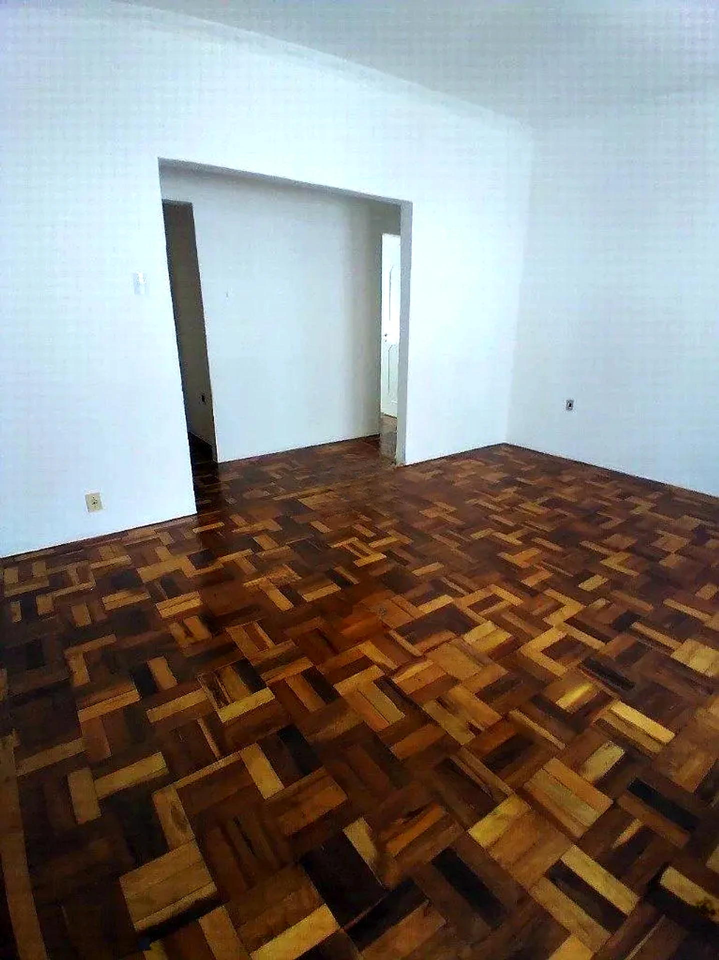 Piso de parquet no living